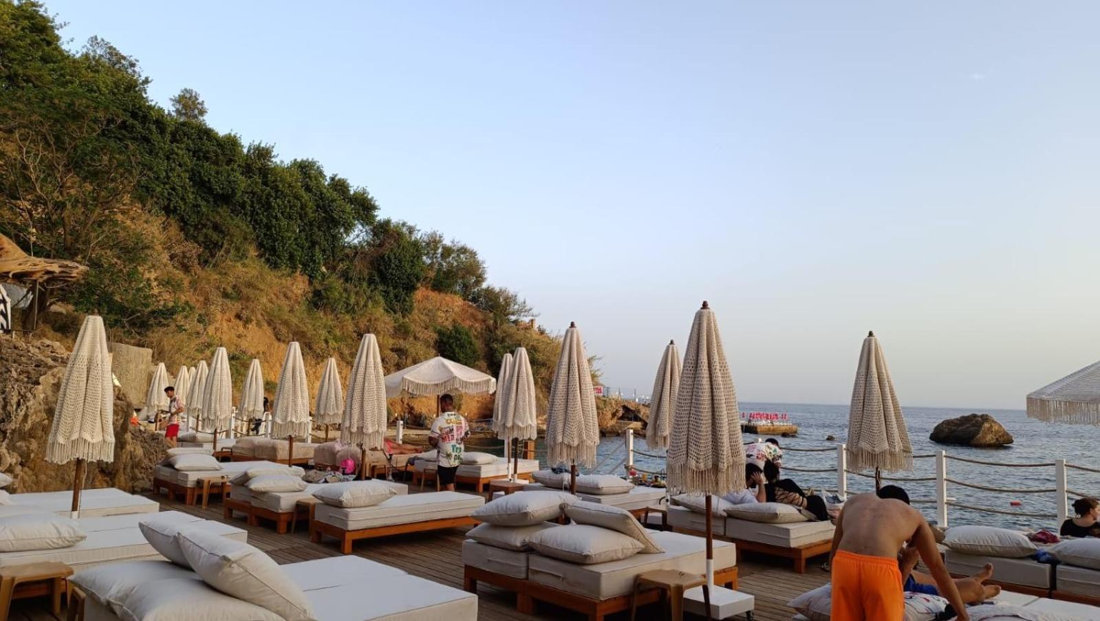 Lucky Monkey Hotel Анталья Экстерьер фото